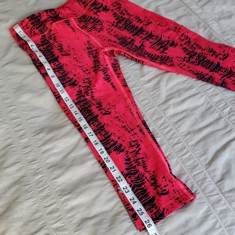 Under Armour Compression Capris - Picture 12 of 14